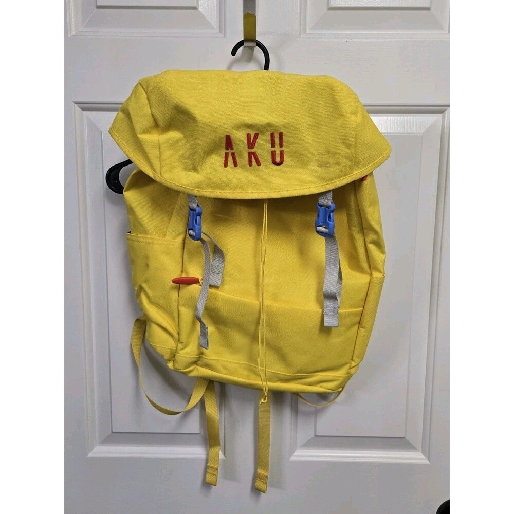 Aku World "I Am Aku" Yellow School Travel Canvas Backpack Astronaut Drawstring